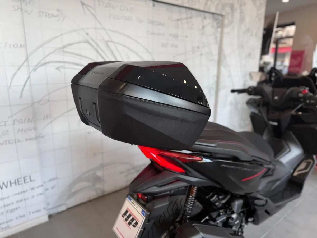 Honda Forza 350 Deluxe (2025 - 26) (12)