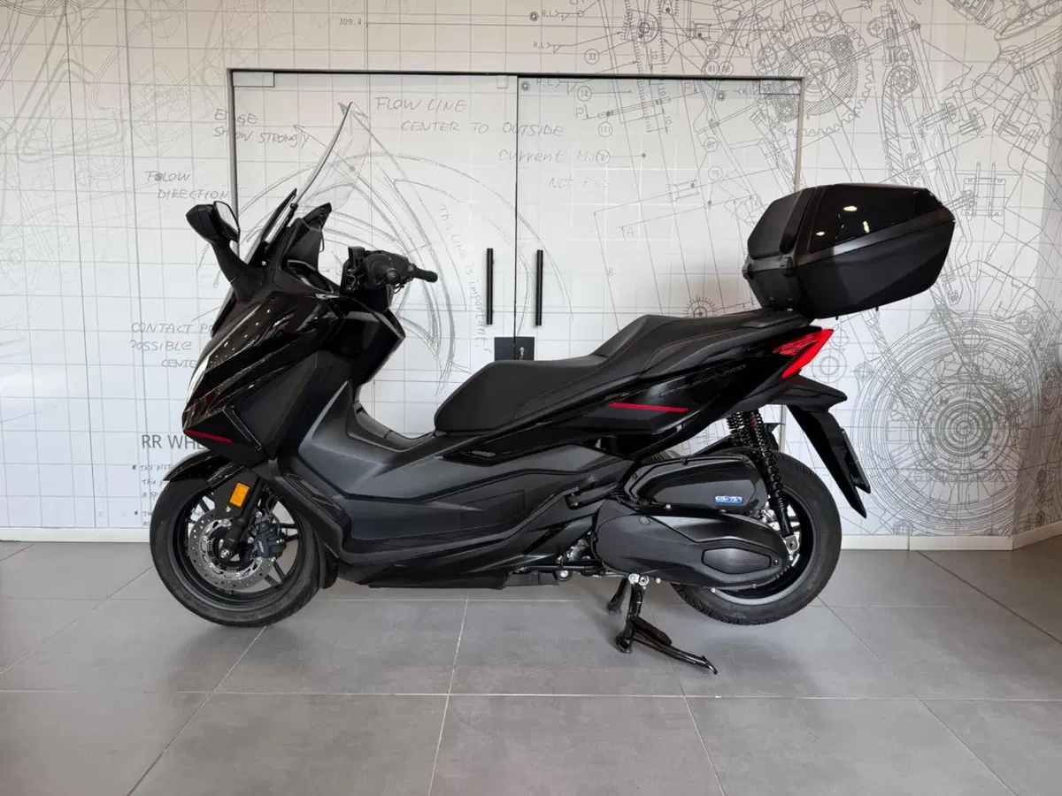 Honda Forza 350 Deluxe (2025 - 26) (4)