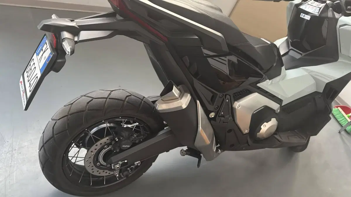 Honda X-ADV 750 DCT (2021 - 24) (2)
