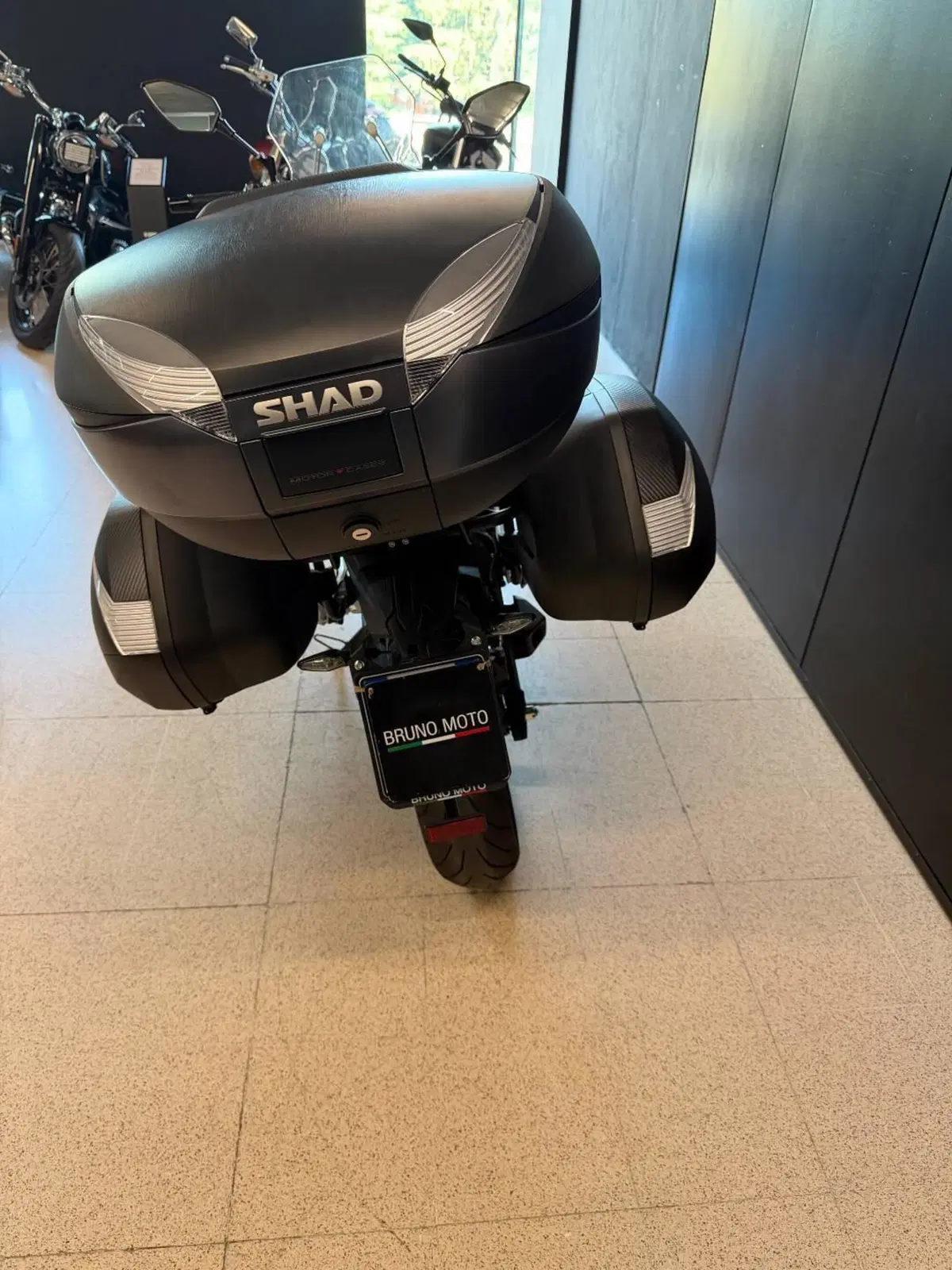 CFMOTO 650MT (2021 - 24) (4)