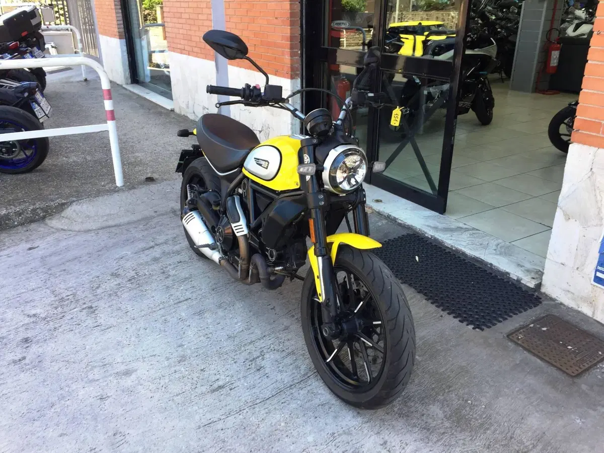 Ducati Scrambler 800 Icon (2017 - 20) (2)
