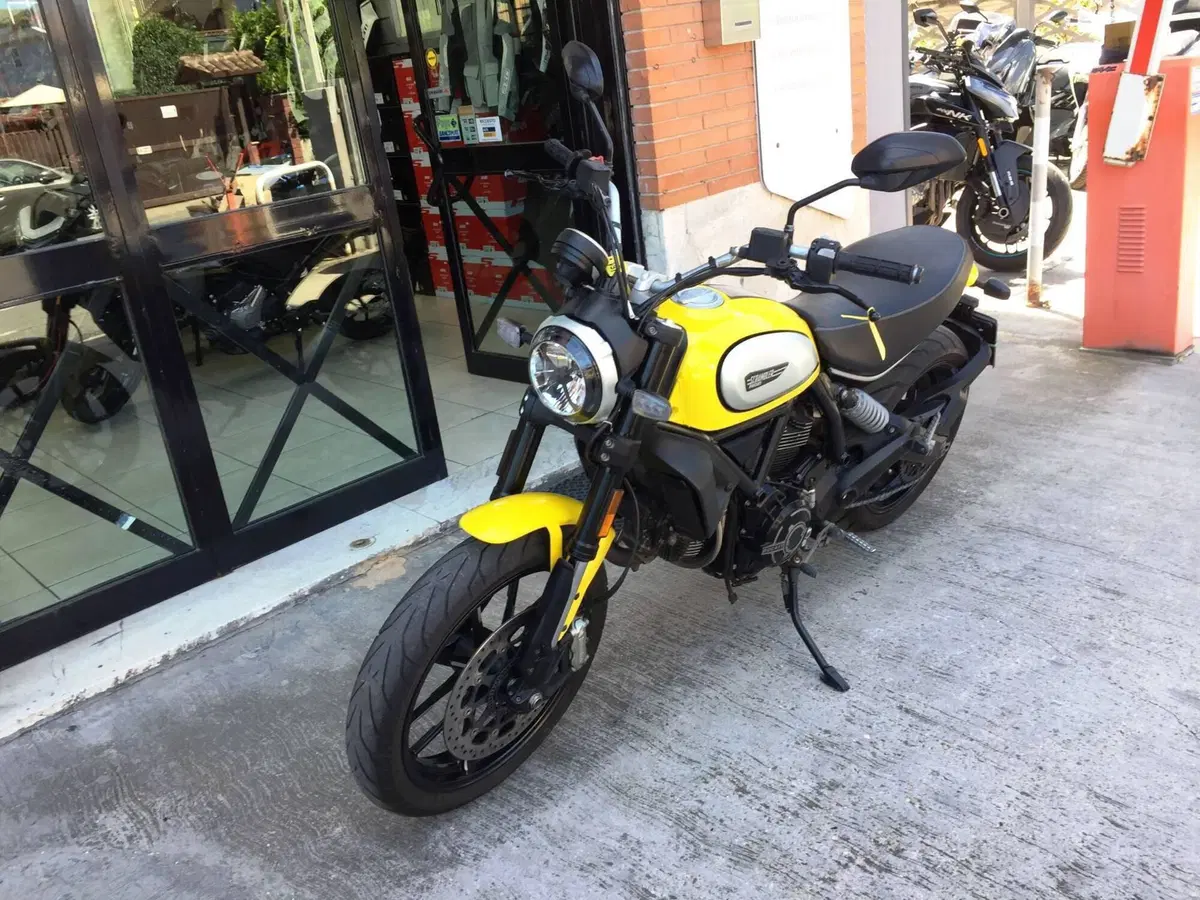 Ducati Scrambler 800 Icon (2017 - 20) (4)