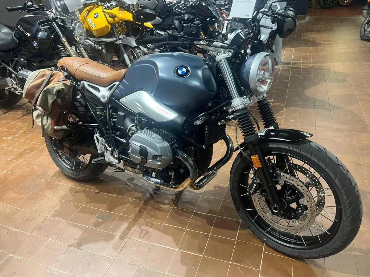 Bmw R nineT 1200 Scrambler (2016 - 20) (3)