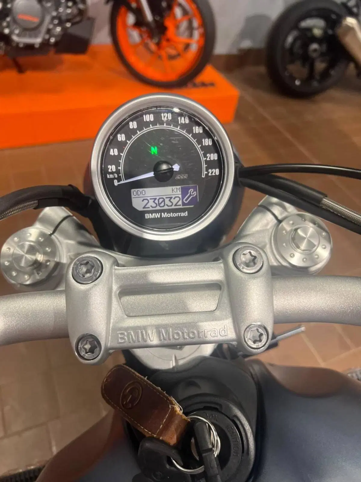 Bmw R nineT 1200 Scrambler (2016 - 20) (4)