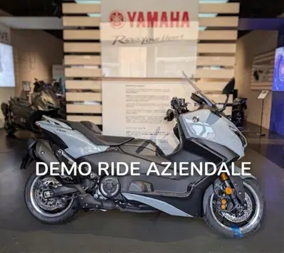 Yamaha T-Max 560 Tech Max (2025 - 26) usata