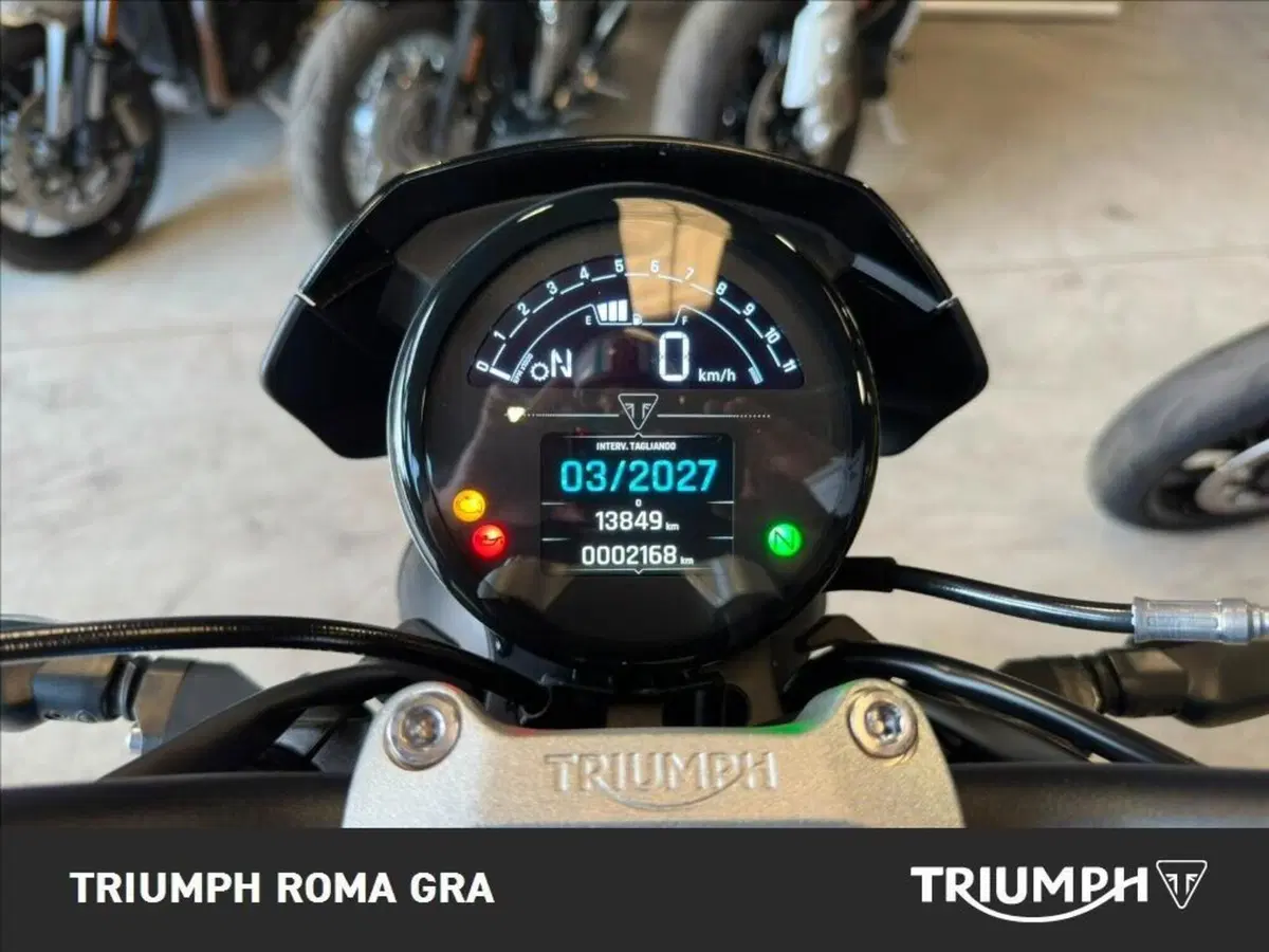 Triumph Trident 660 Triple Tribute Edition (2025 - 26) (4)