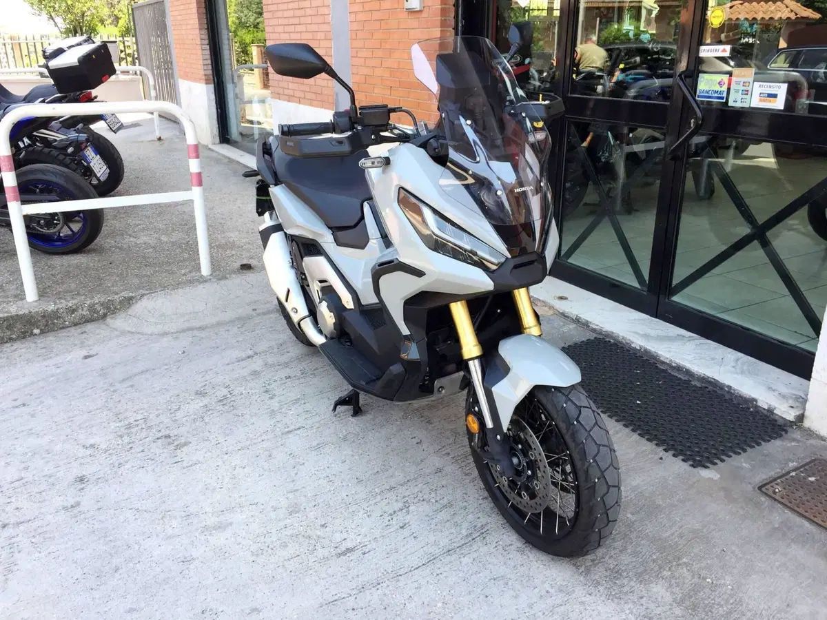 Honda X-ADV 750 DCT (2021 - 24) (2)