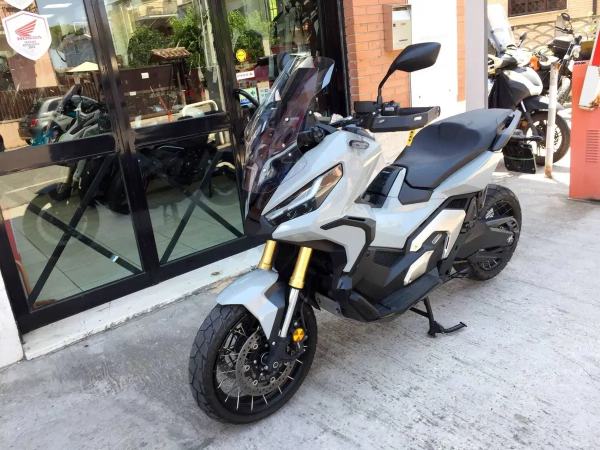 Honda X-ADV 750 DCT (2021 - 24) (4)