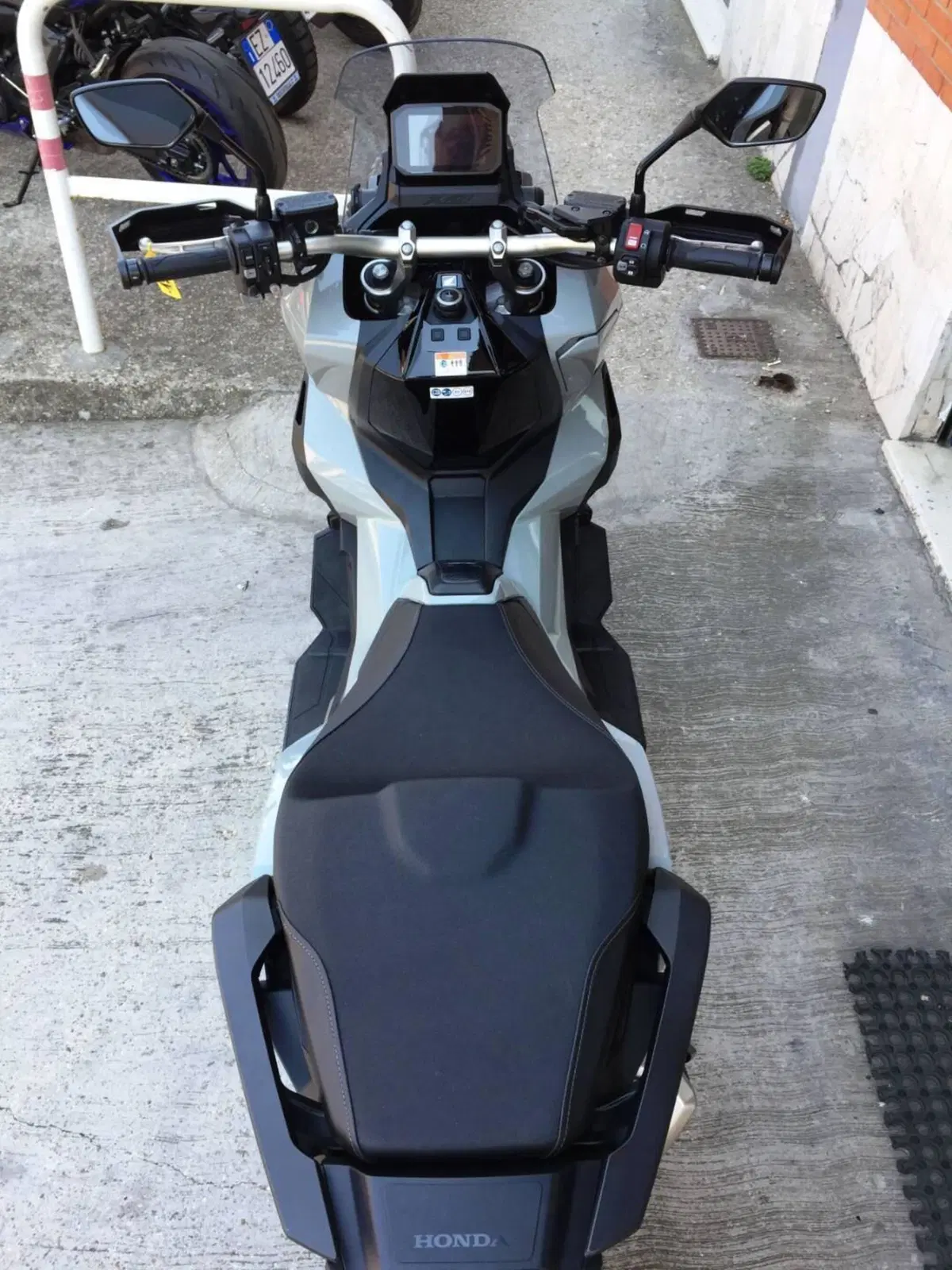 Honda X-ADV 750 DCT (2021 - 24) (9)