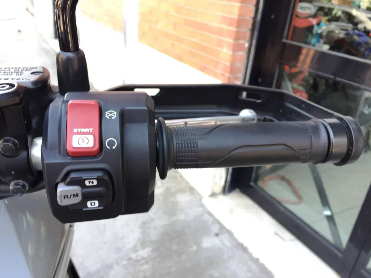 Honda X-ADV 750 DCT (2021 - 24) (13)