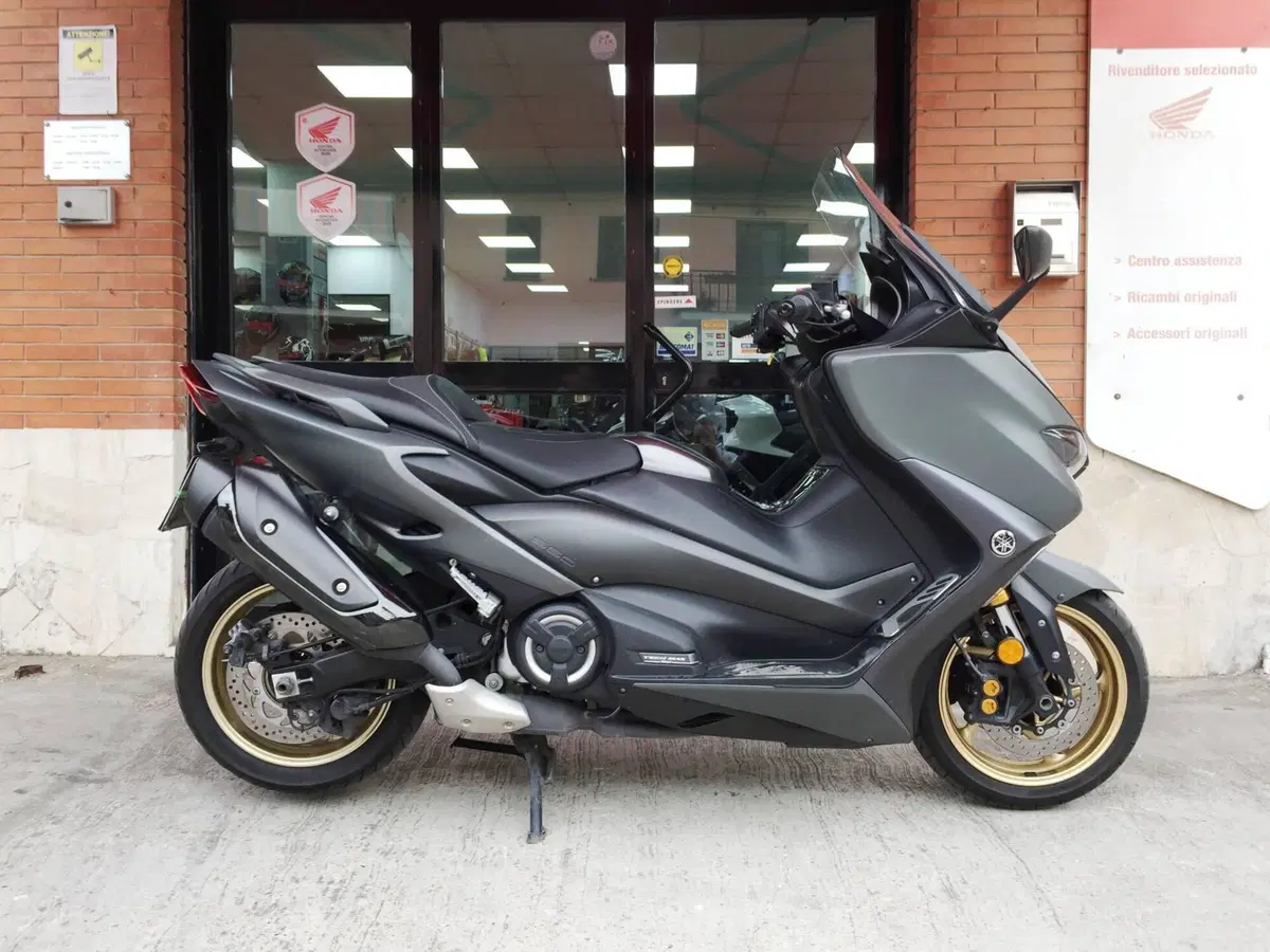 Yamaha T-Max 560 Tech Max (2020)