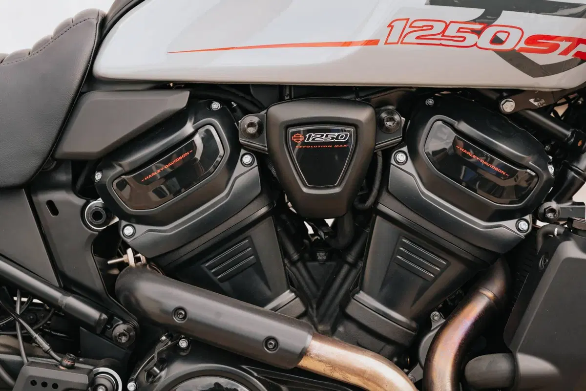 Harley-Davidson Pan America 1250 ST (2025 - 26) (4)