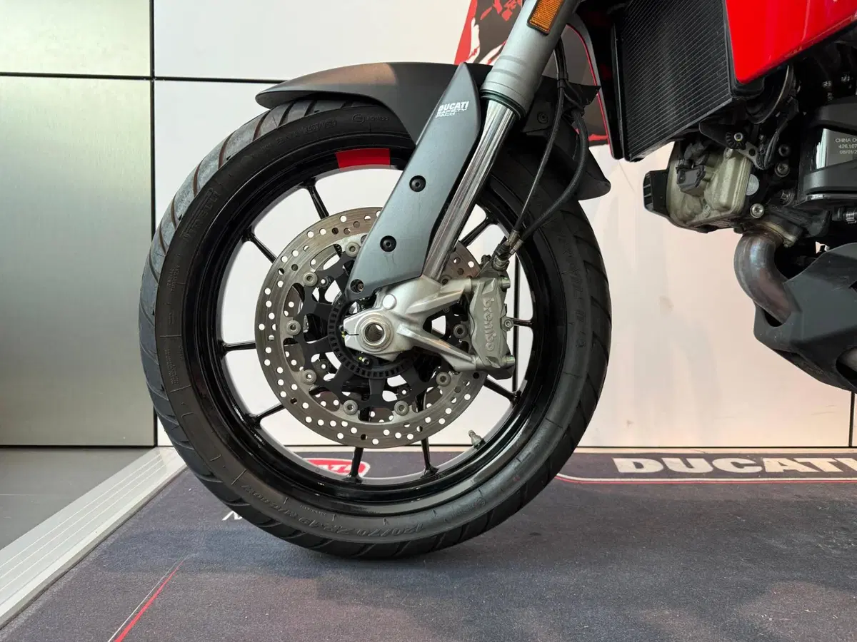 Ducati Multistrada V2 S (2022 - 24) (12)