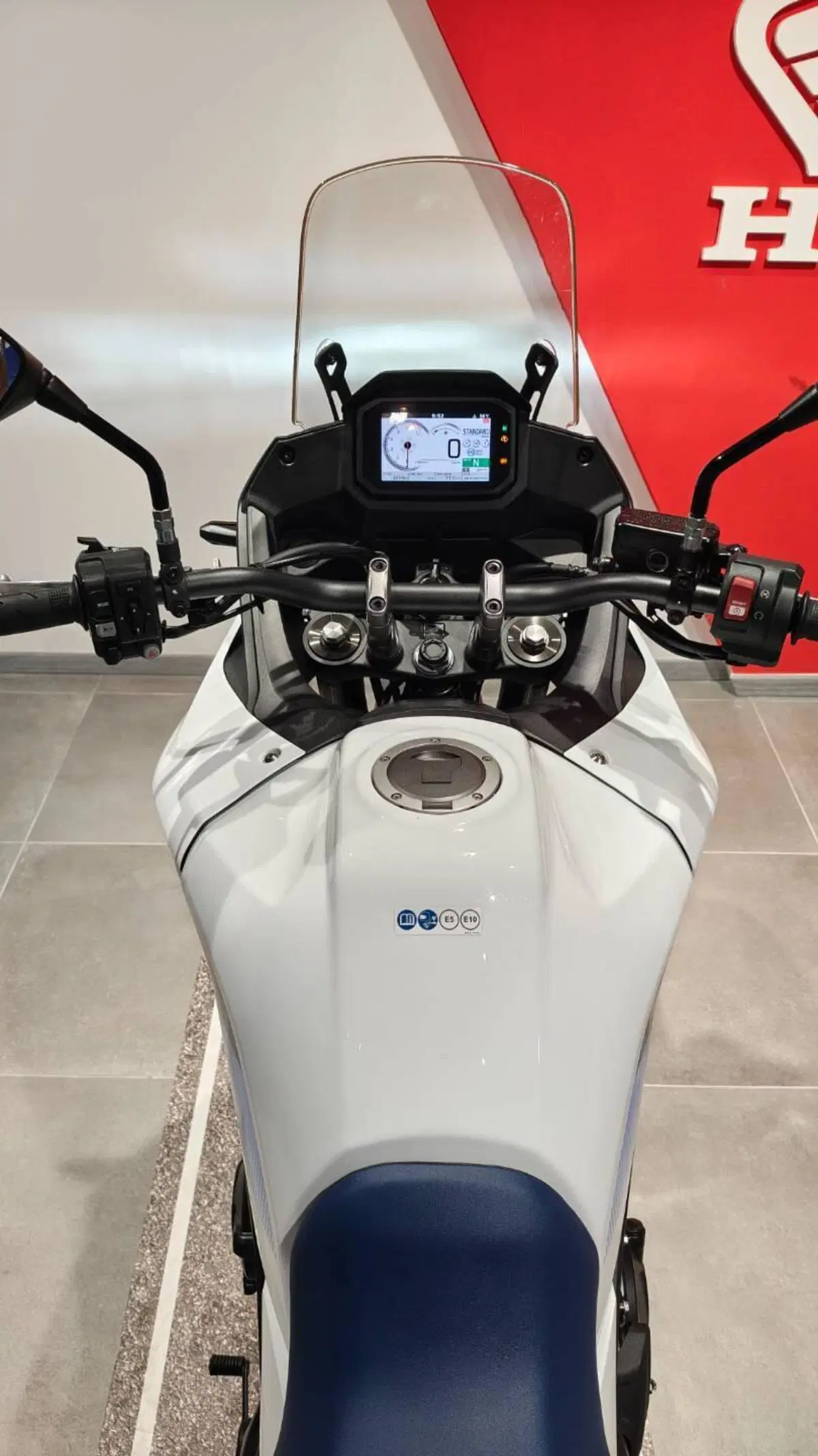 Honda Transalp XL750 (2023 - 24) (7)