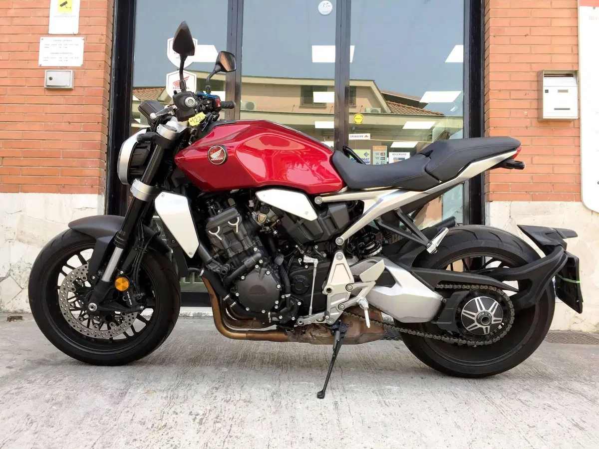 Honda CB 1000 R (2021 - 25) (5)