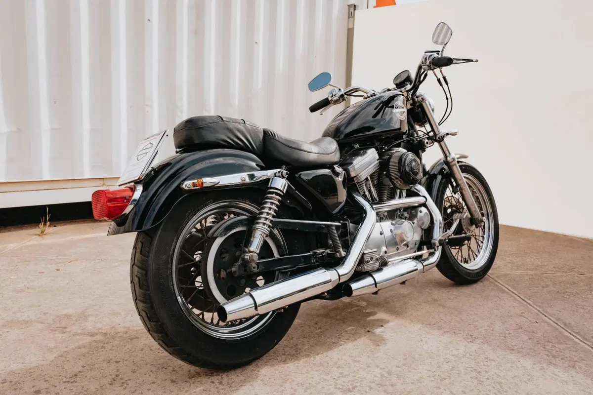 Harley-Davidson 883 Hugger (1994 - 00) - XLH (4)