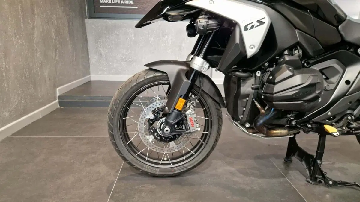 Bmw R 1300 GS Triple Black (2023 - 26) (13)