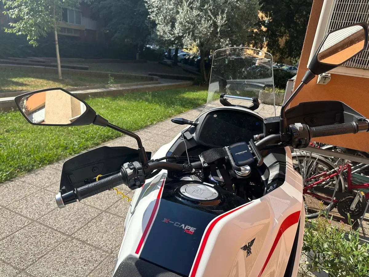Moto Morini X-Cape 700 (2025 - 26) (4)