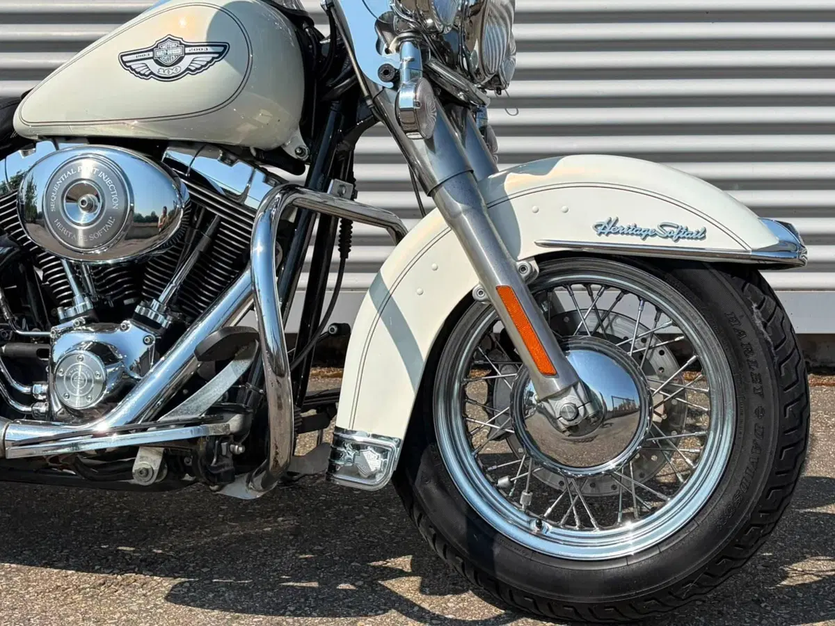 Harley-Davidson 1450 Heritage Classic (2003 - 05) - FLSTCI (3)
