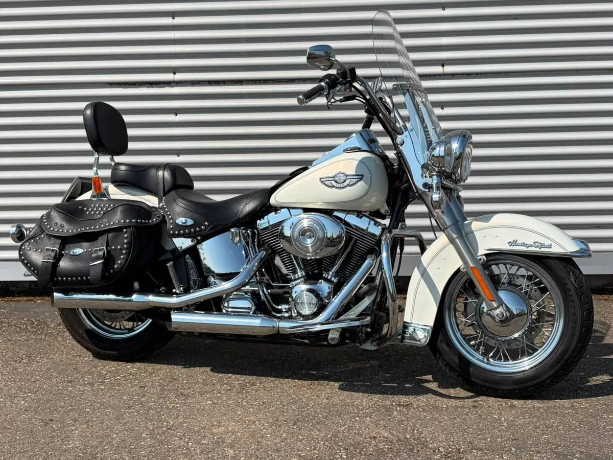 Harley-Davidson 1450 Heritage Classic (2003 - 05) - FLSTCI
