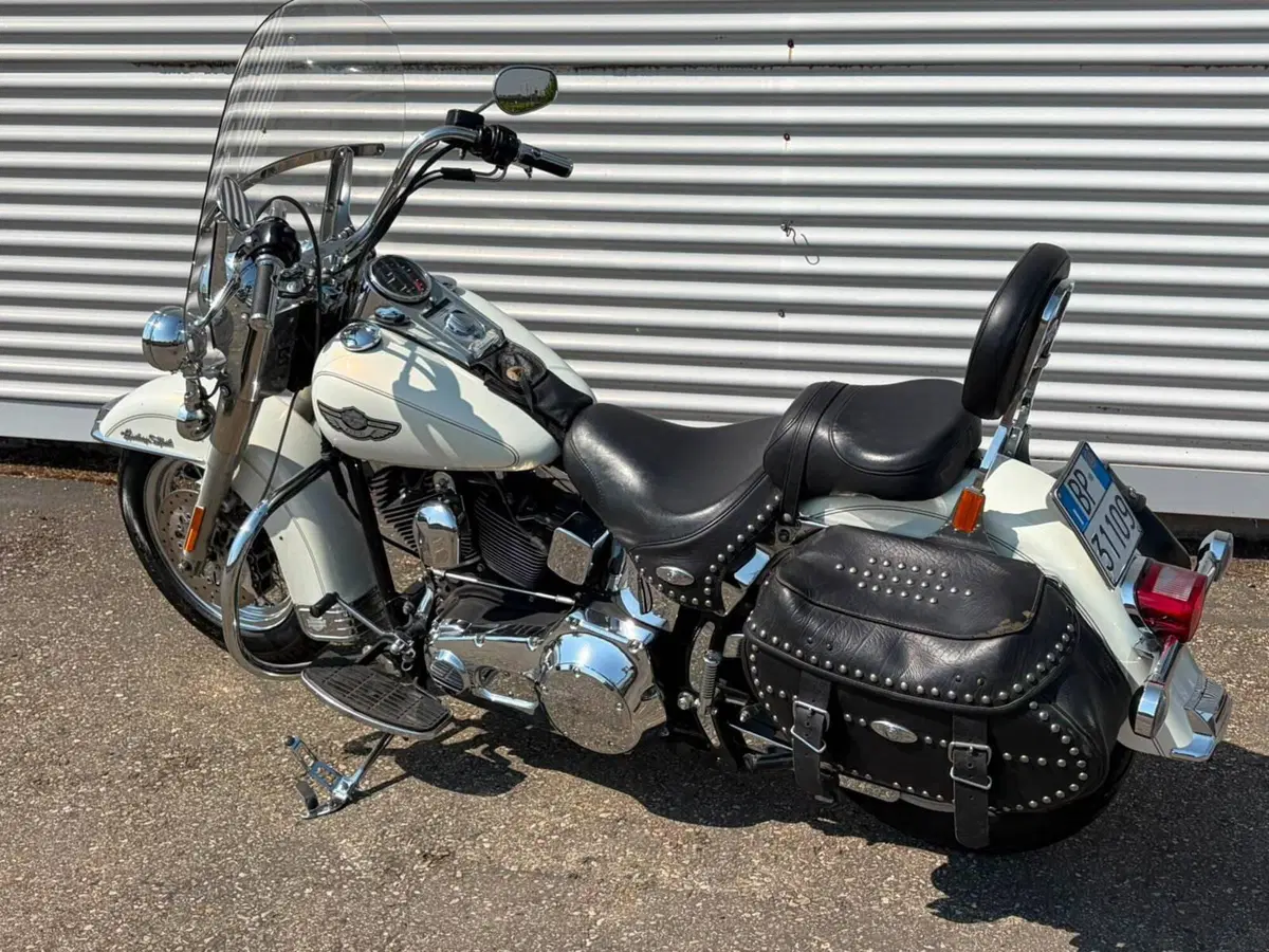 Harley-Davidson 1450 Heritage Classic (2003 - 05) - FLSTCI (14)