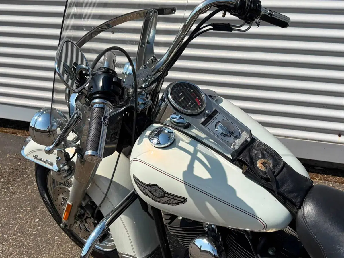 Harley-Davidson 1450 Heritage Classic (2003 - 05) - FLSTCI (11)