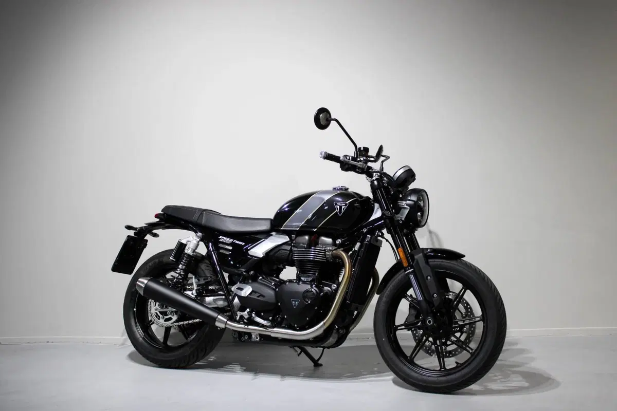 Triumph Speed Twin 900 (2025 - 26) (2)