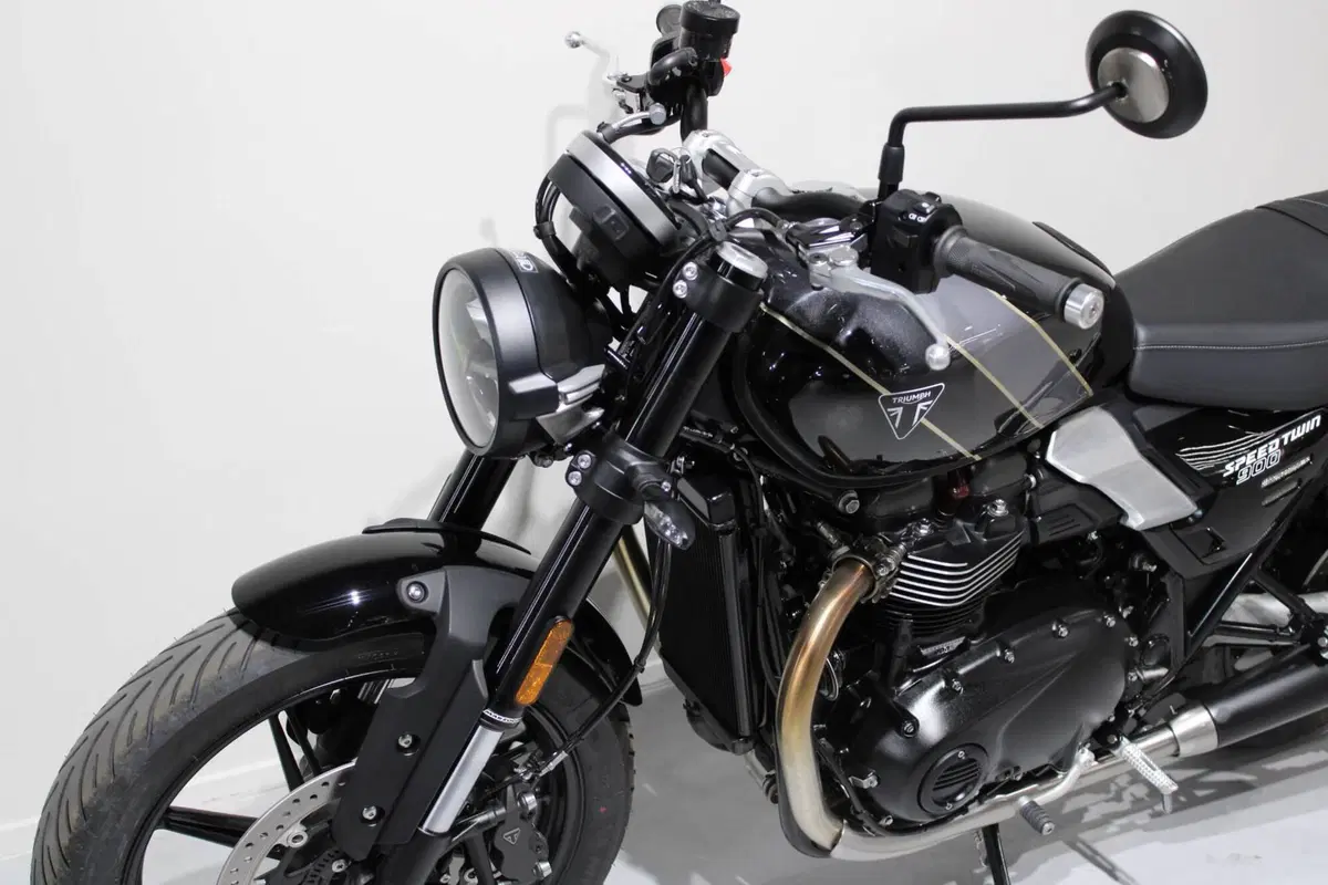 Triumph Speed Twin 900 (2025 - 26) (5)