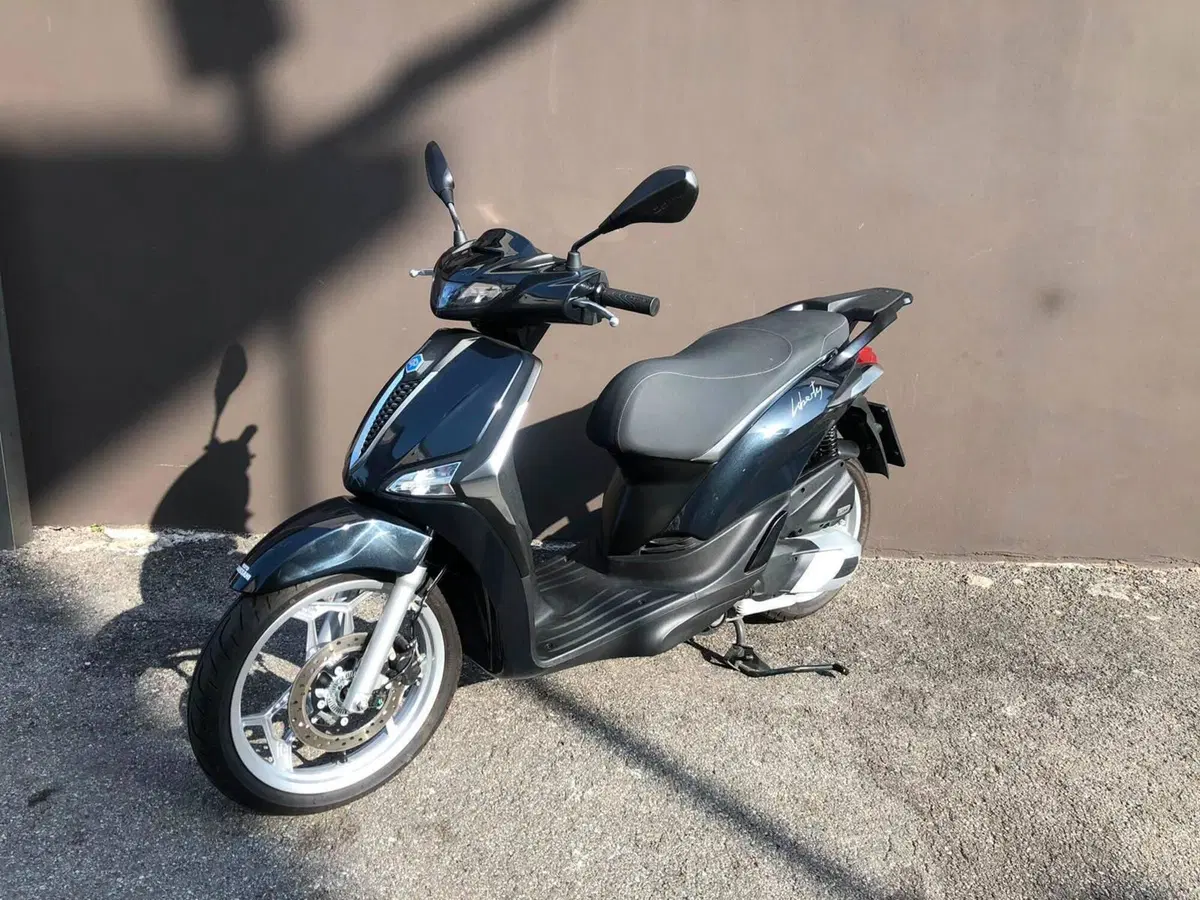 Piaggio Liberty 150 (2025 - 26) (2)