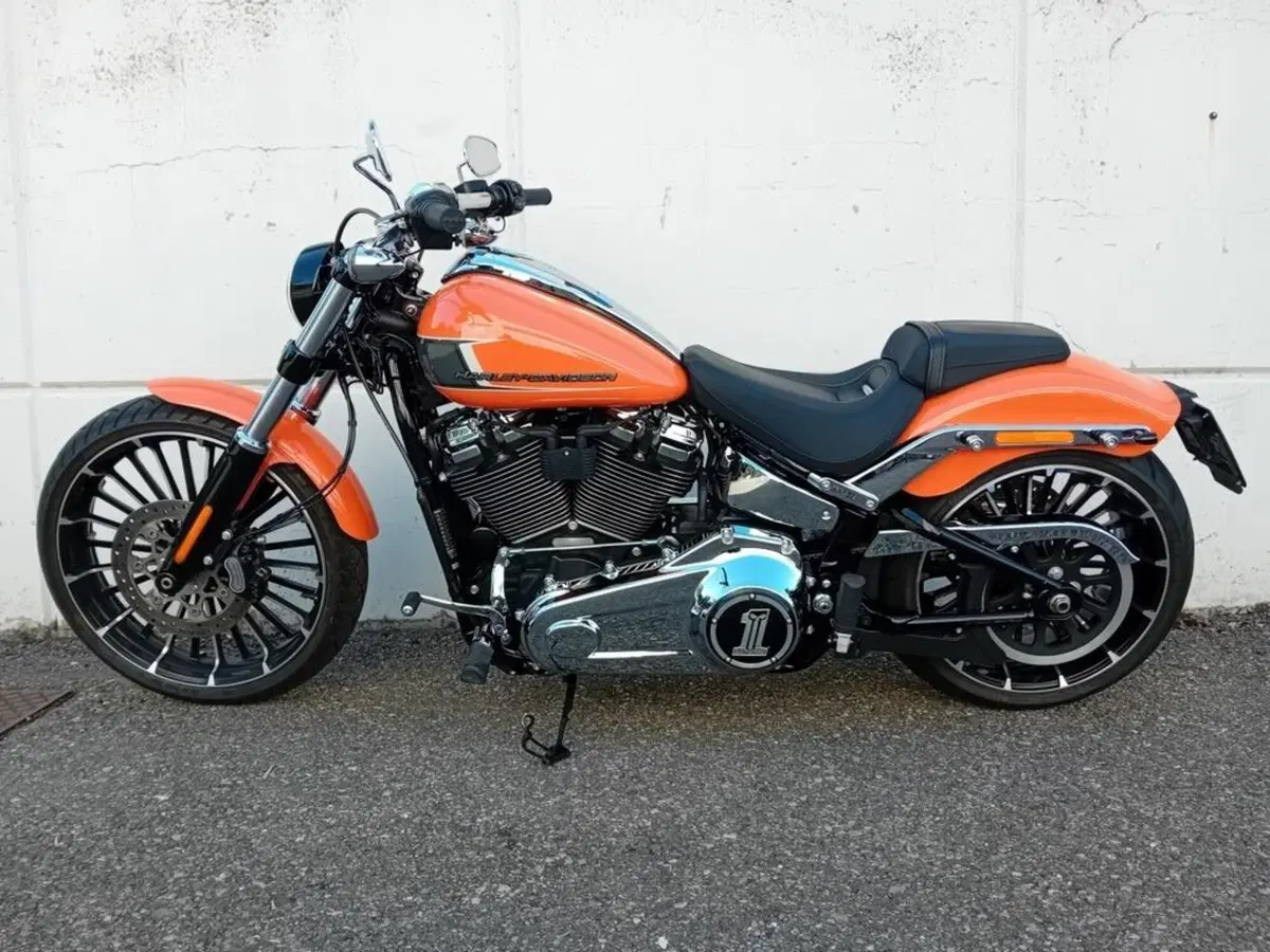 Harley-Davidson Breakout 117 (2023 - 24) (2)