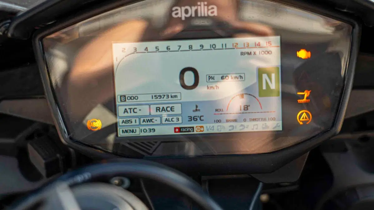 Aprilia RSV4 RF (2017 - 19) (20)