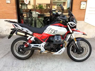 Moto Guzzi V85 TT (2024 - 26) usata