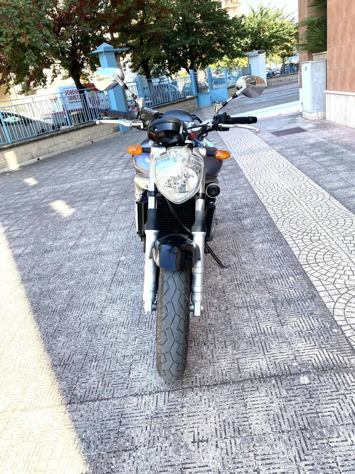 Yamaha FZ6 (2004 - 07) (5)