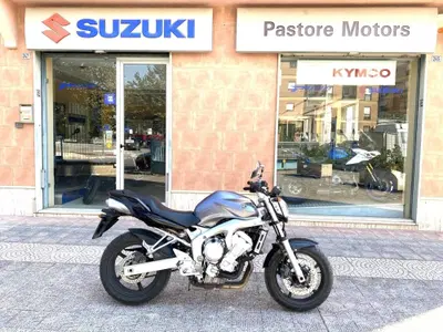 Yamaha FZ6 (2004 - 07) usata