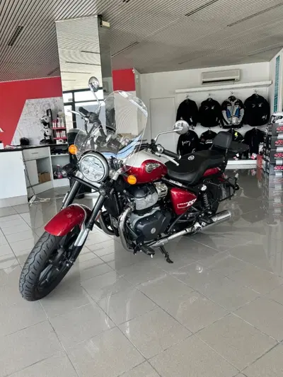 Royal Enfield Super Meteor 650 (2023 - 26) usata