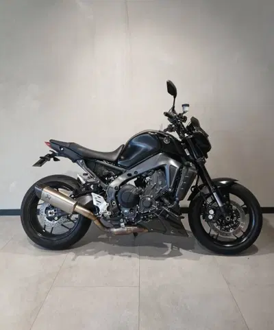 Yamaha MT-09 (2021 - 23) usata