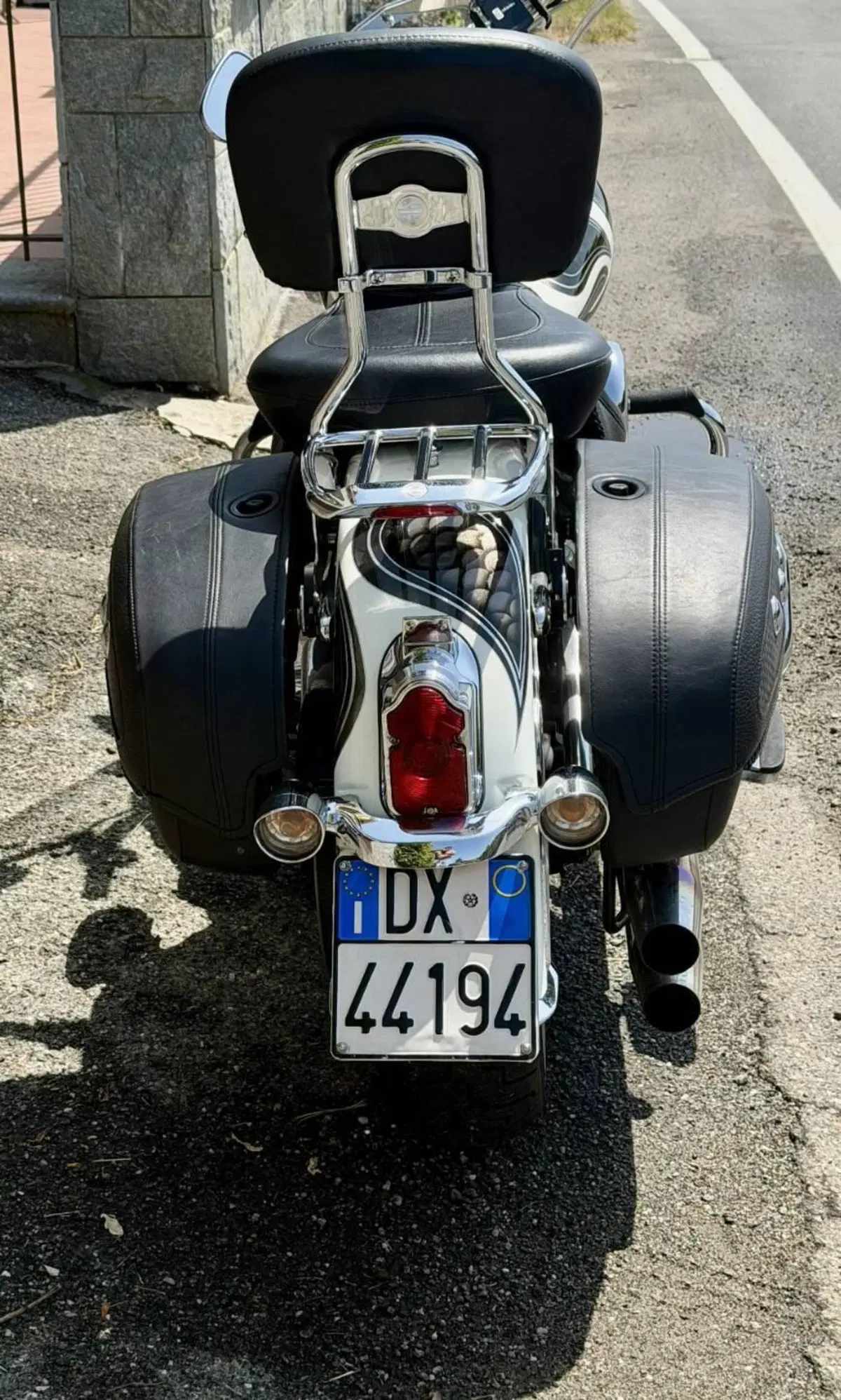 Harley-Davidson 1690 Deluxe ABS (2011 - 16) - FLSTN (6)