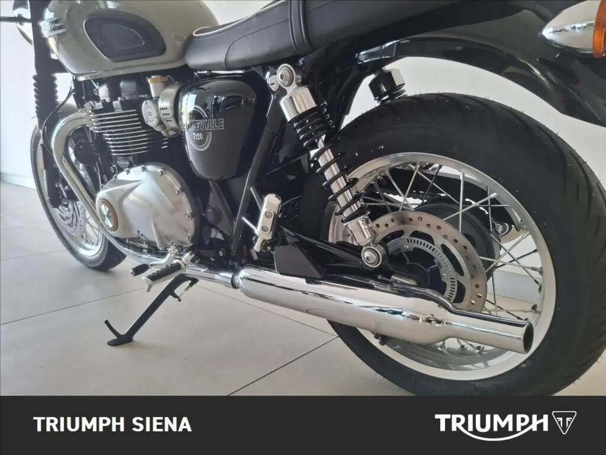Triumph Bonneville T120 (2026) (3)