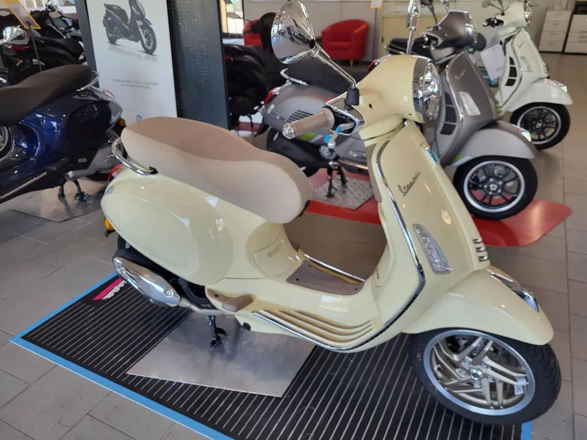 Vespa Primavera 125 S (2026) (2)