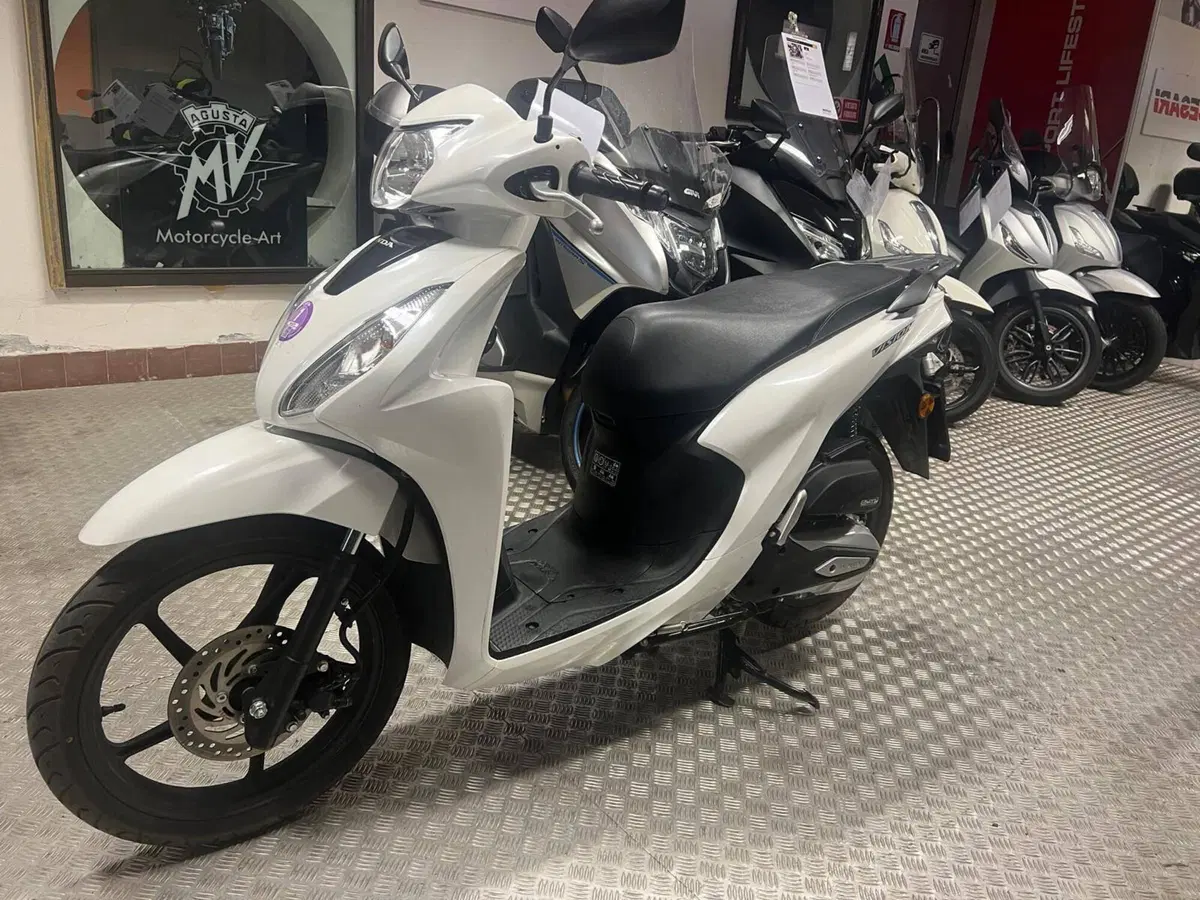 Honda Vision 110 (2021 - 24) (2)