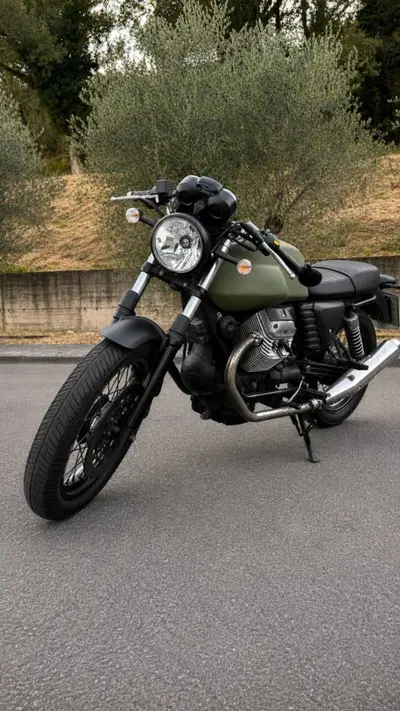 Moto Guzzi V7 Caf&egrave; Classic (2009 - 12) usata