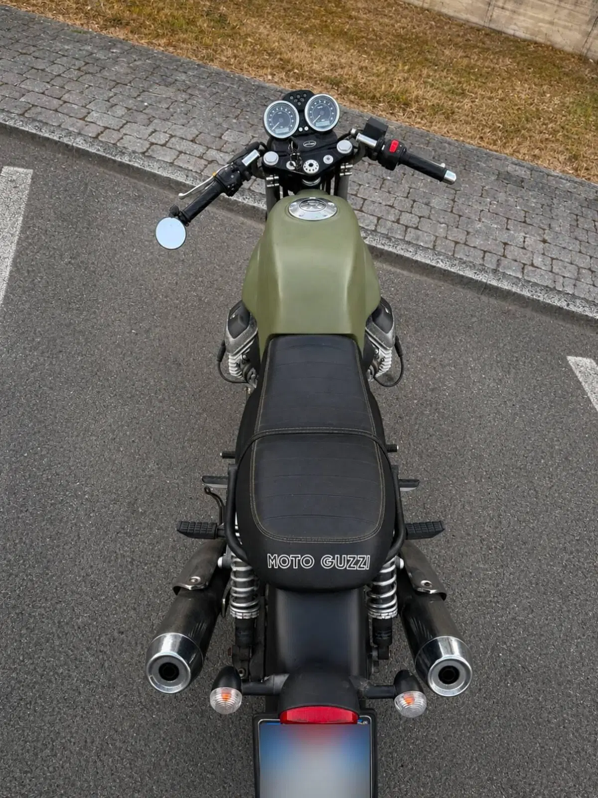 Moto Guzzi V7 Cafè Classic (2009 - 12) (3)