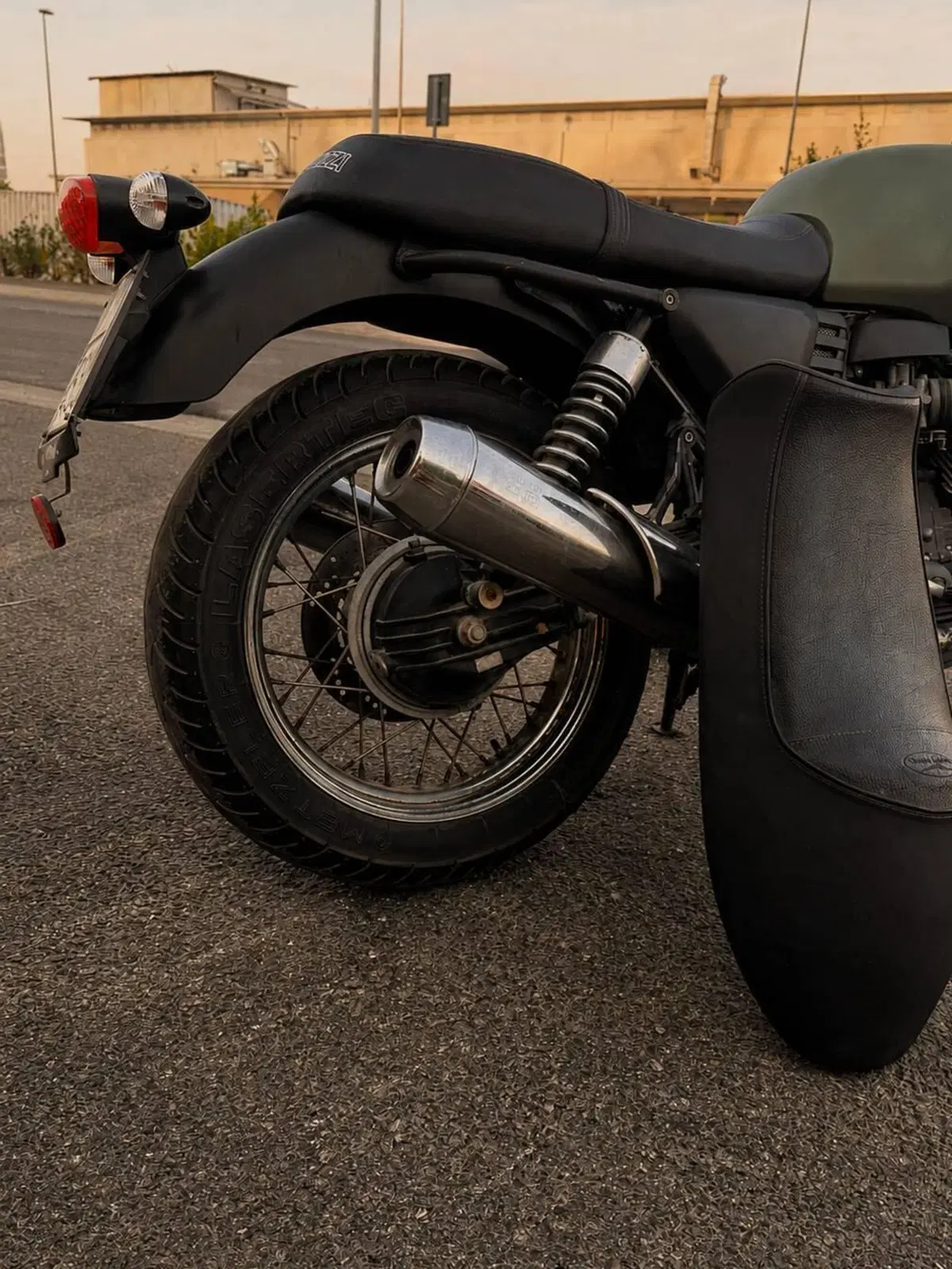 Moto Guzzi V7 Cafè Classic (2009 - 12) (5)