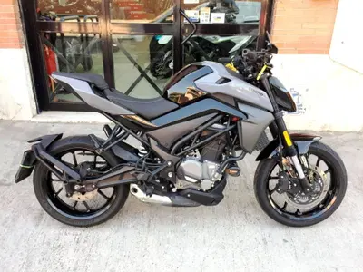 CFMOTO 300NK (2021 - 26) usata