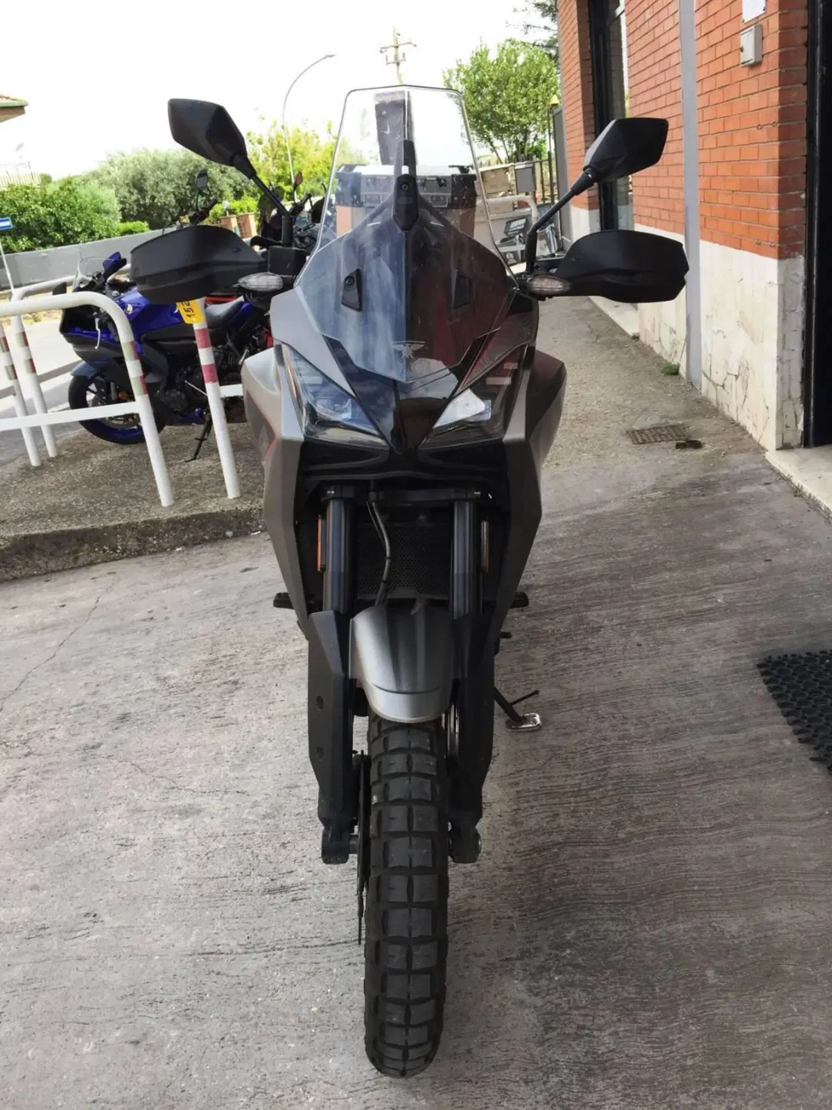 Moto Morini X-Cape 650 (2021 - 26) (3)