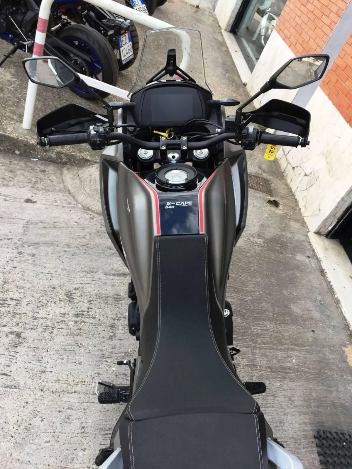 Moto Morini X-Cape 650 (2021 - 26) (9)