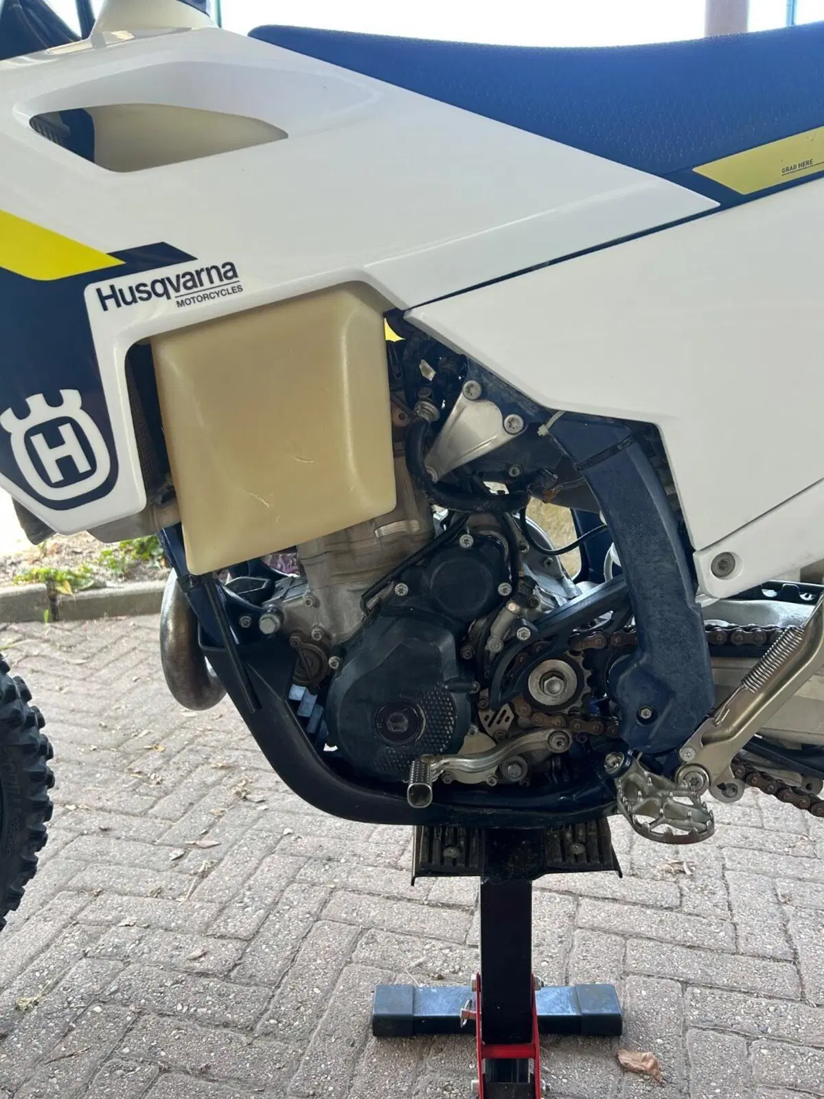Husqvarna FE 250 (2025) (7)
