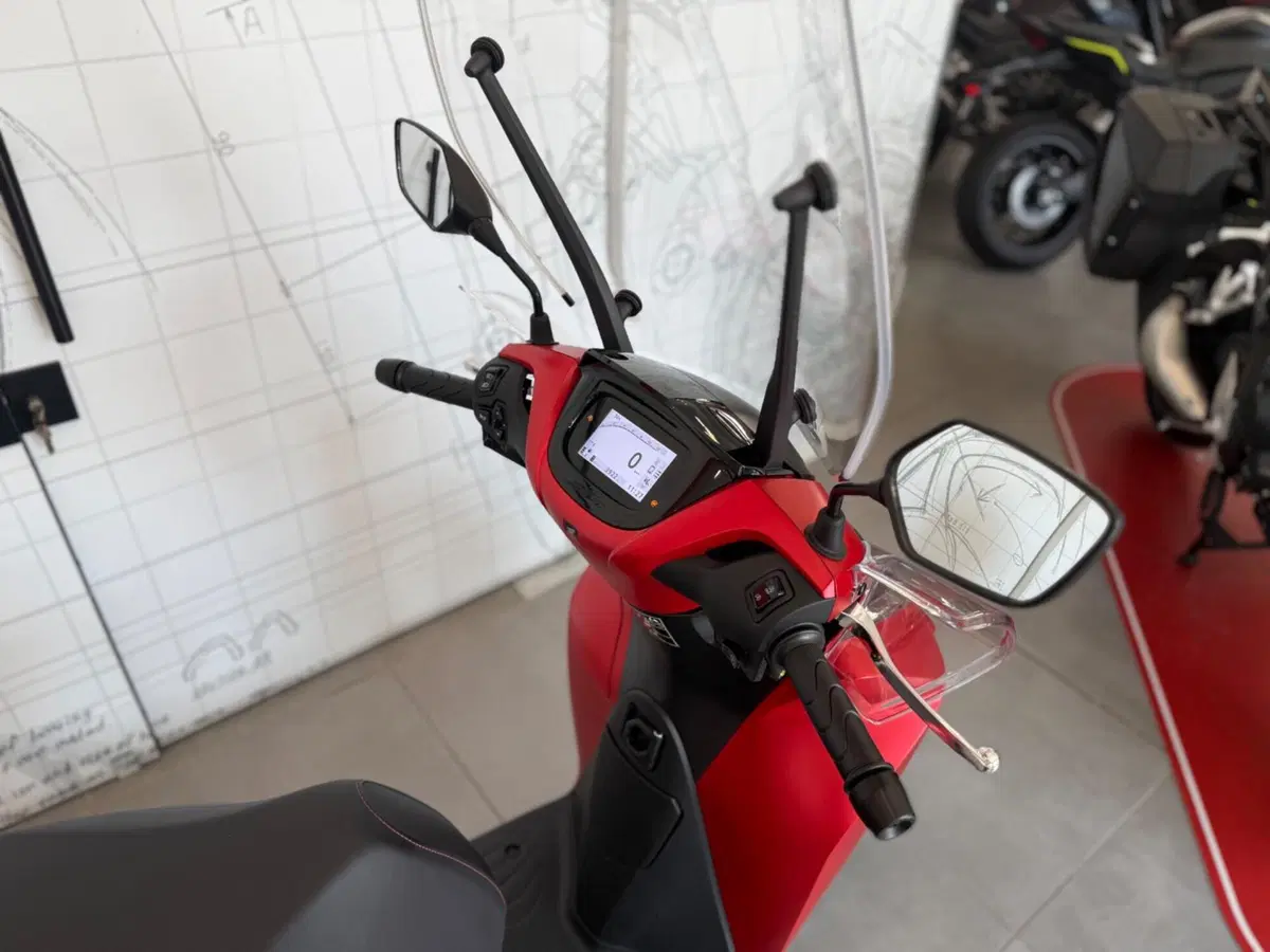 Honda SH 150 Sport (2026) (8)