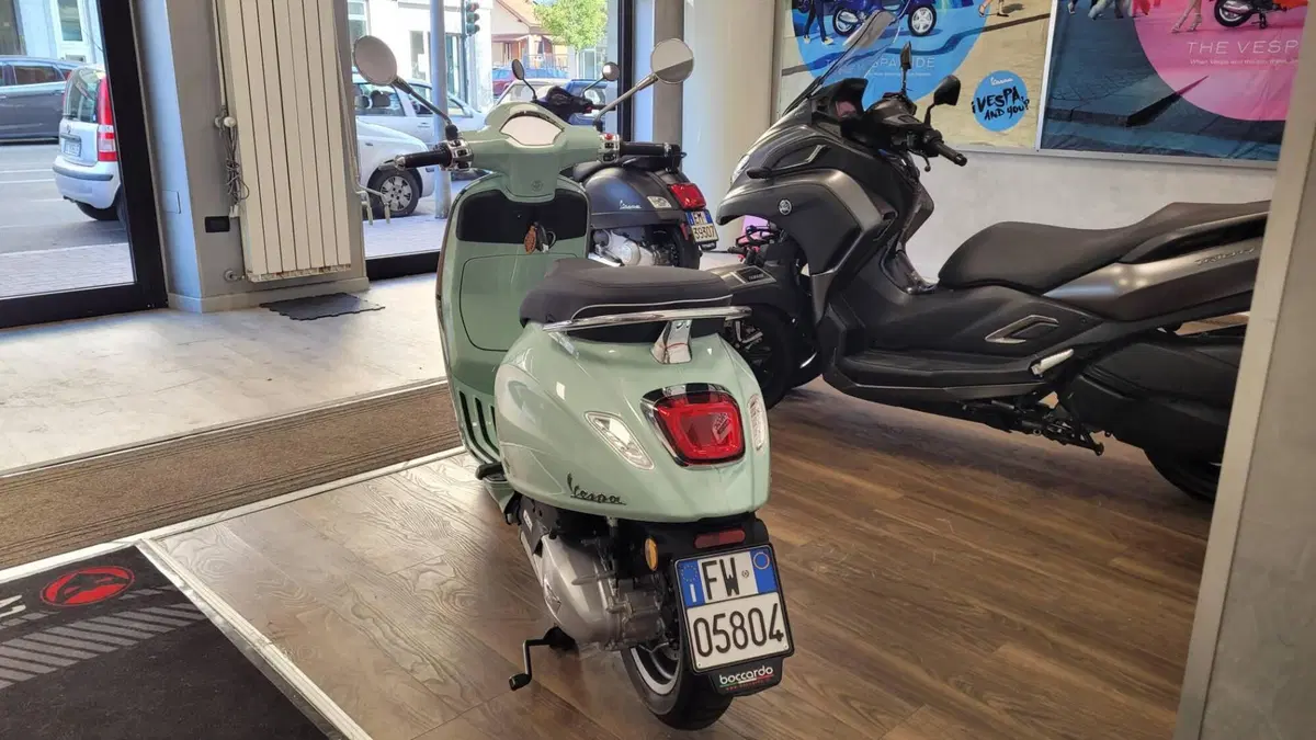 Vespa Primavera 125 (2026) (2)