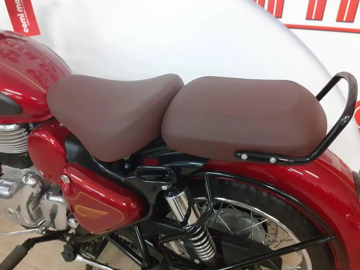 Royal Enfield Classic 350 (2021 - 26) (6)